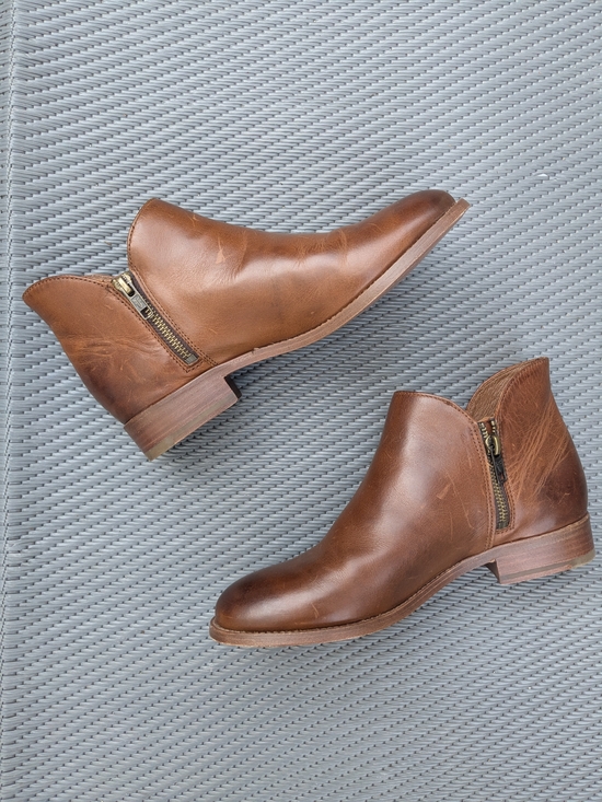 Frye Shoes - Women's 7.5M Frye Melissa Genuine Leather Ankle Boots NIB